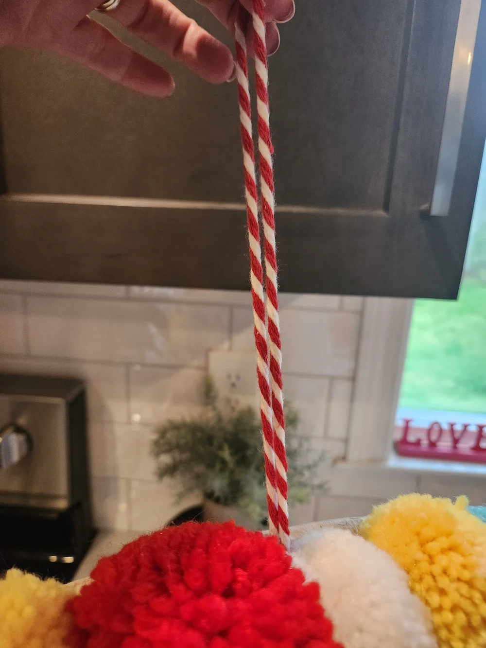 Colorful Pom Pom Wreath - Multicolor